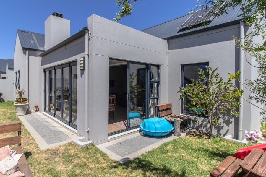 3 Bedroom Property for Sale in Aan de Wijnlanden Western Cape